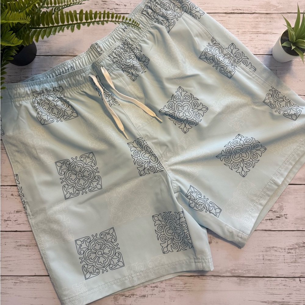 Old Navy - Light Blue Geo/Tile Print Swim Trunks w/ Drawstring + Mesh Lining – L
